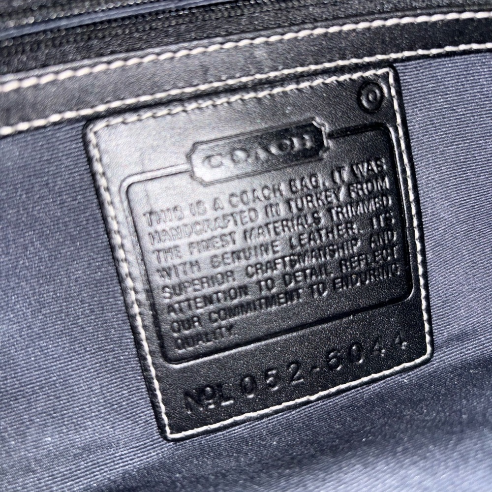 Coach Vintage Black Demi Bag - Picture 11 of 16